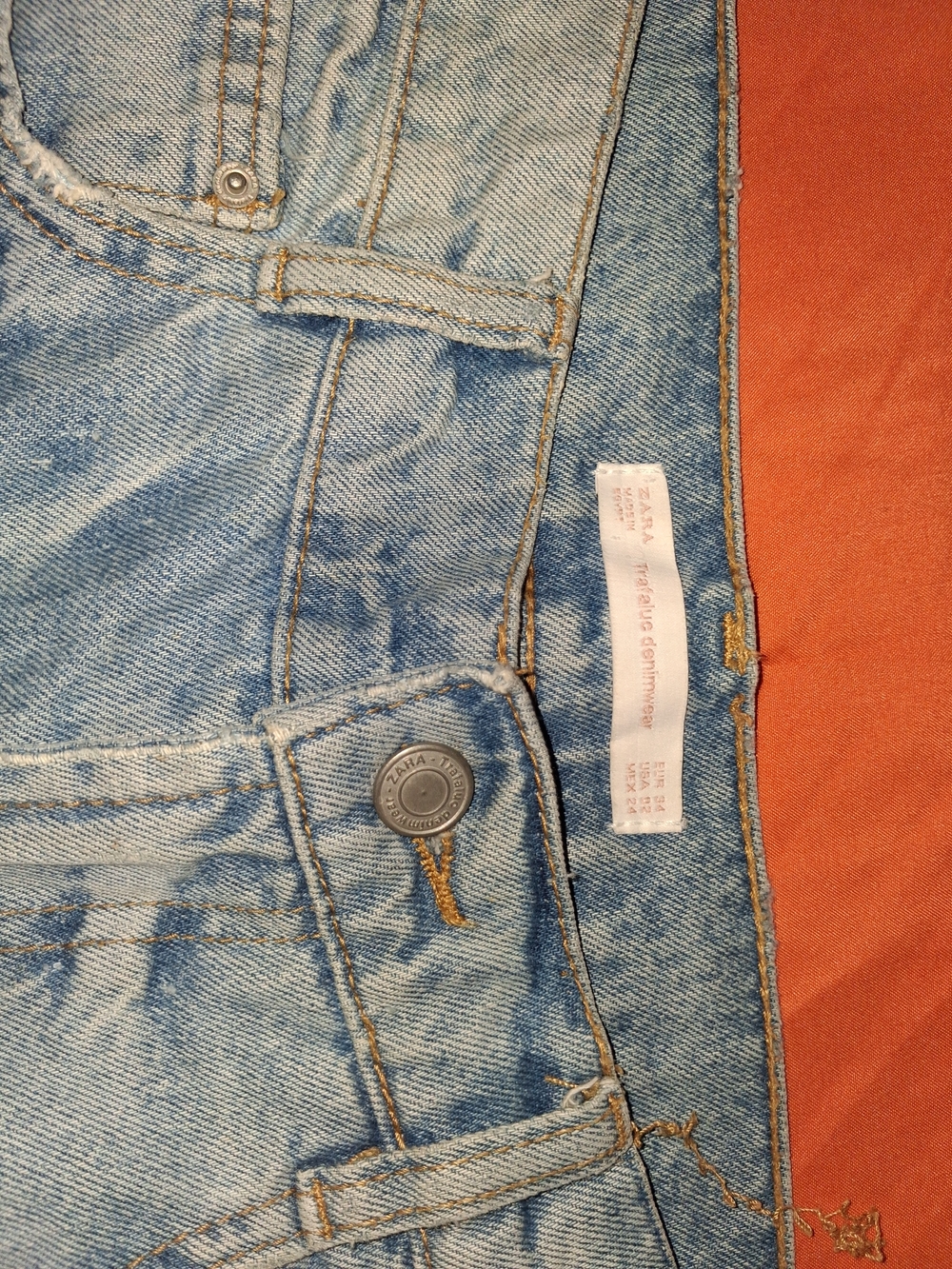 Zara Light Blue Skinny Jeans with White Lace-Up Side Trim - Picture 4 of 6